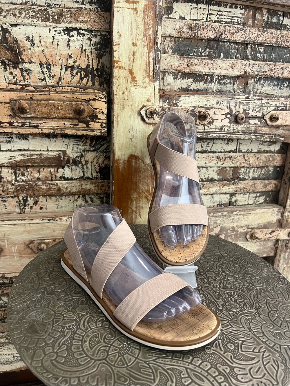 STEVE MADDEN • daim sandal with nude beige elastic straps and cork sole